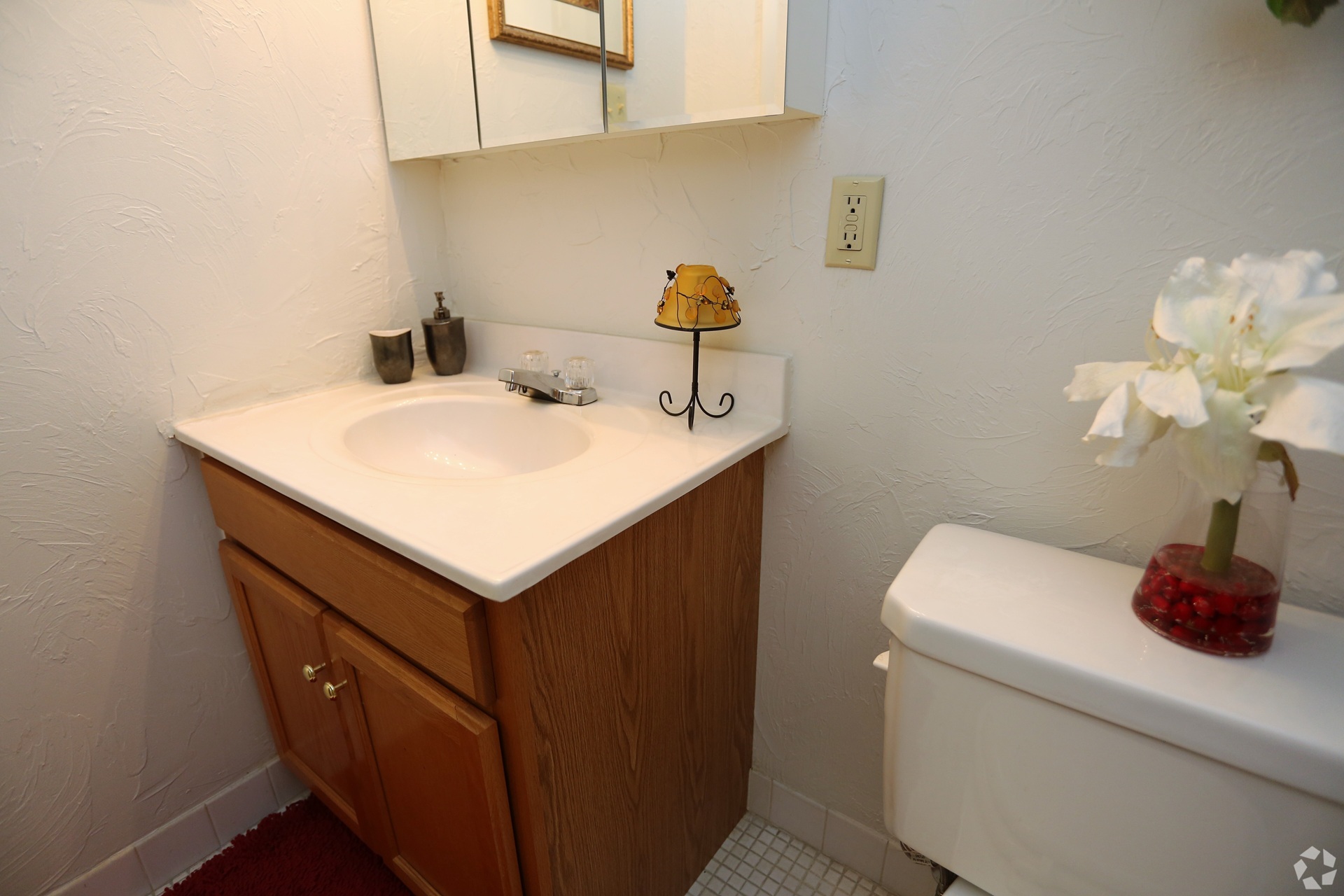 Shoregate Towers bathroom in Willowick, Ohio