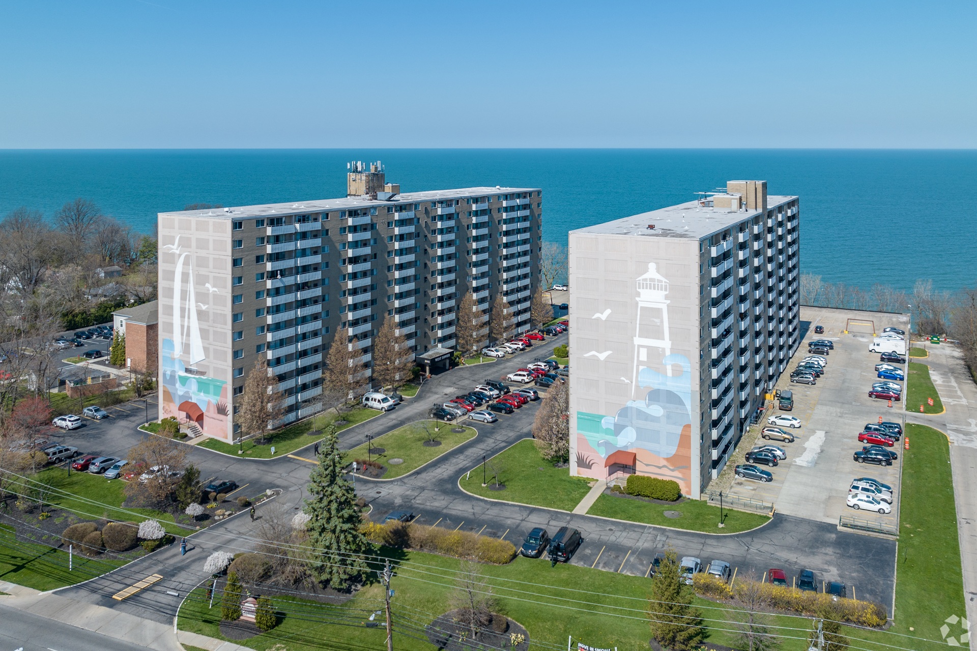 Shoregate Towers exterior view in Willowick, OH
