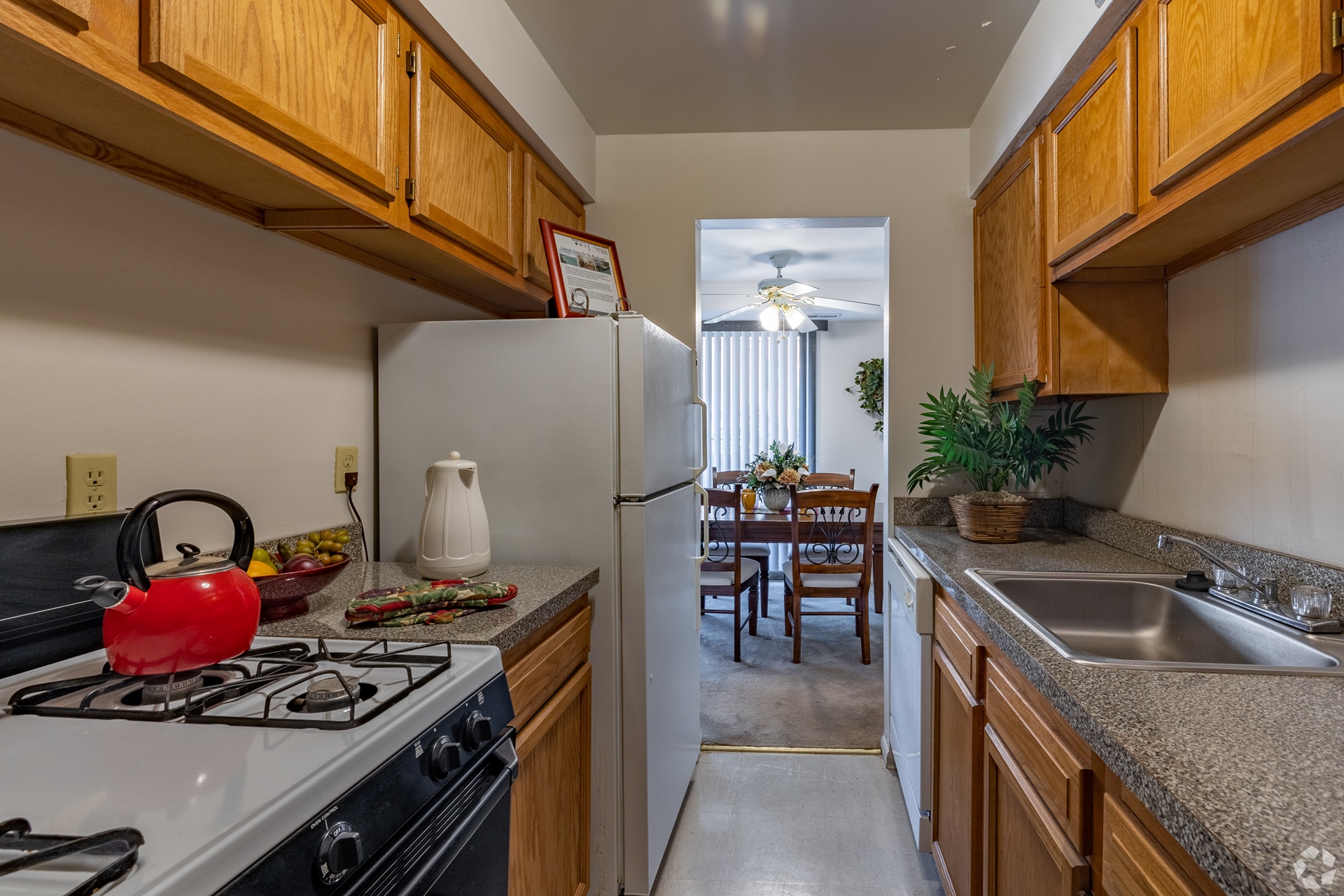 Shoregate Towers kitchen in Willowick, Ohio