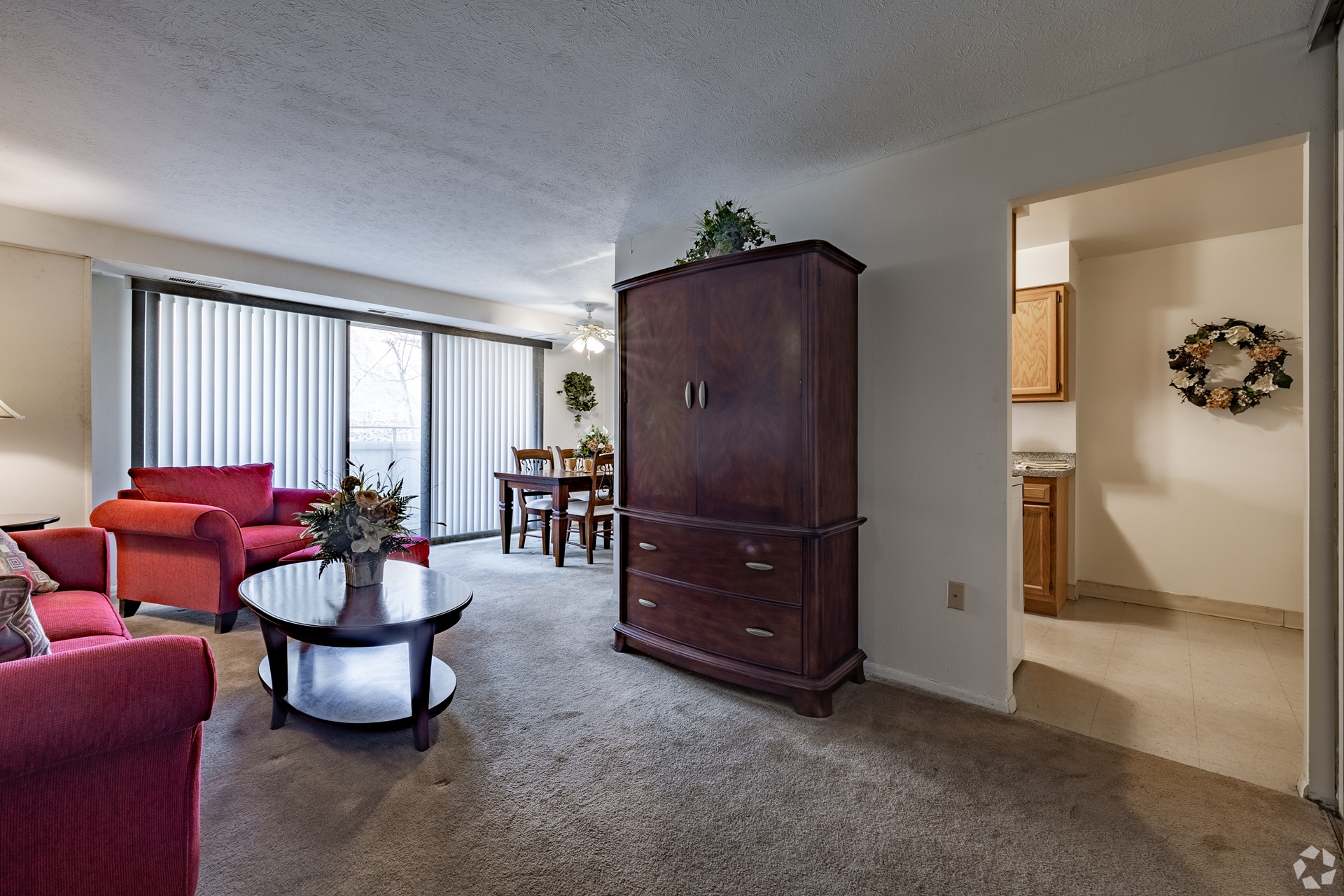 Shoregate Towers living room in Willowick, Ohio