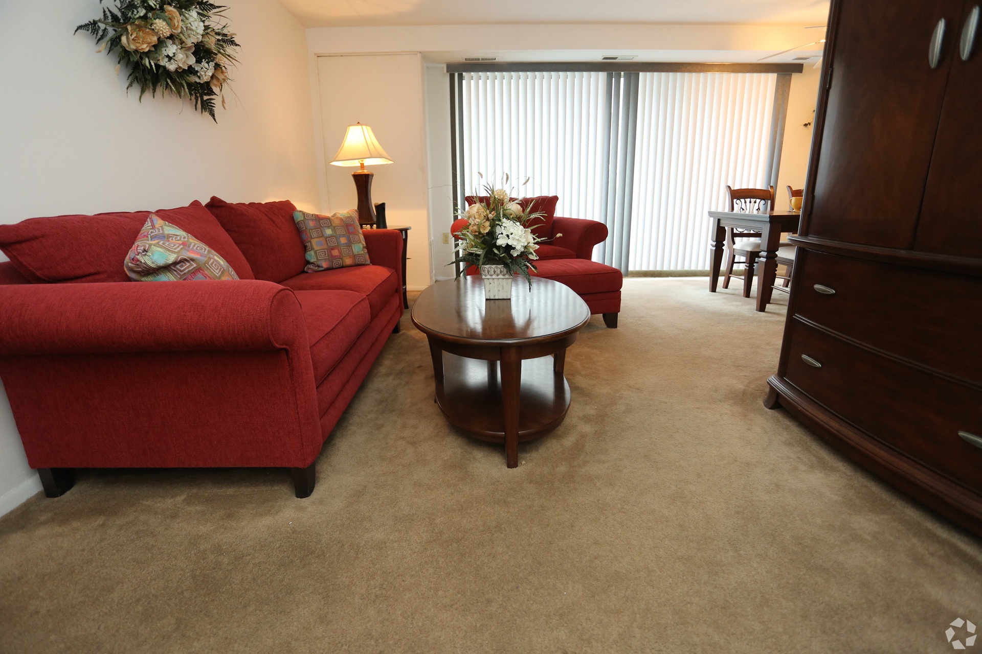 Shoregate Towers living room in Willowick, Ohio